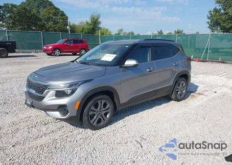 2021 Kia Seltos S из США, поврежденный, VIN KNDEUCAA7M7174499